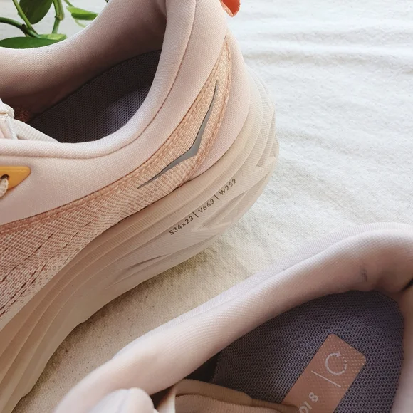 HOKA Bondi 8 | Cream Vanilla | Women's US 9.5 - Picture 5 of 9